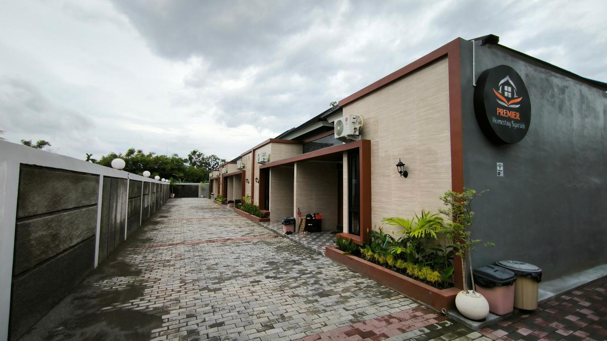 Premier Homestay Syariah Kalasan Екстер'єр фото